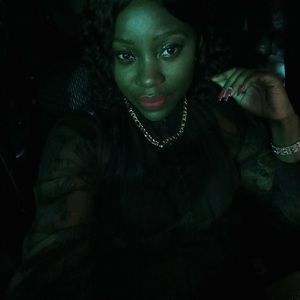 Meet your Posher, Taddria